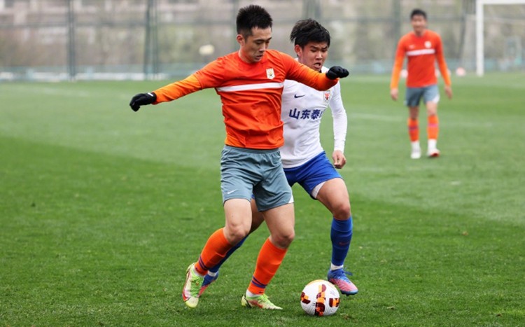  体操小组赛，燕山玄武队与西城闪电队逆转，体能对抗拉满！年轻人站出来了