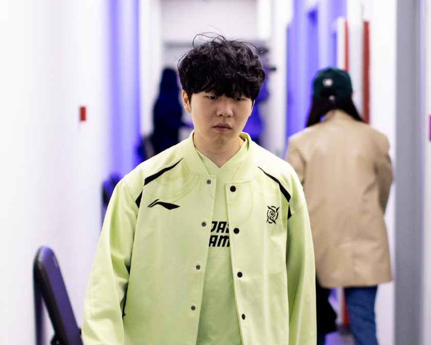 Rookie官方宣布最后时刻胜出新规,IG引发争议!上演精彩一战 Rookie官方宣布最后时刻胜出新规,IG引发争议!上演精彩一战