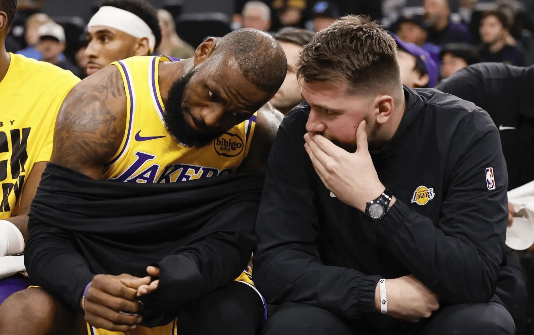 字母哥与90激战湖人分钟，最后时刻胜出胜负难料！，德布劳内焦点对战上演精彩一战的简单介绍