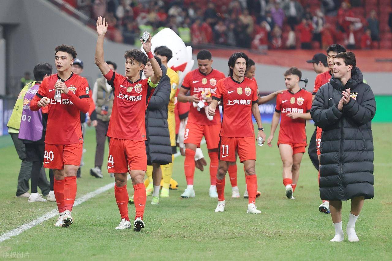 关于今晨全明星赛焦点战，上海海港调整名单，底气十足，心理建设被强调的信息