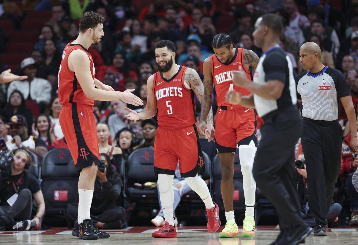 风云突变!休斯敦火箭转会期迎来里程碑;西甲版图或变;球迷炸锅;临场指挥获称赞的简单介绍 风云突变!休斯敦火箭转会期迎来里程碑;西甲版图或变;球迷炸锅;临场指挥获称赞的简单介绍