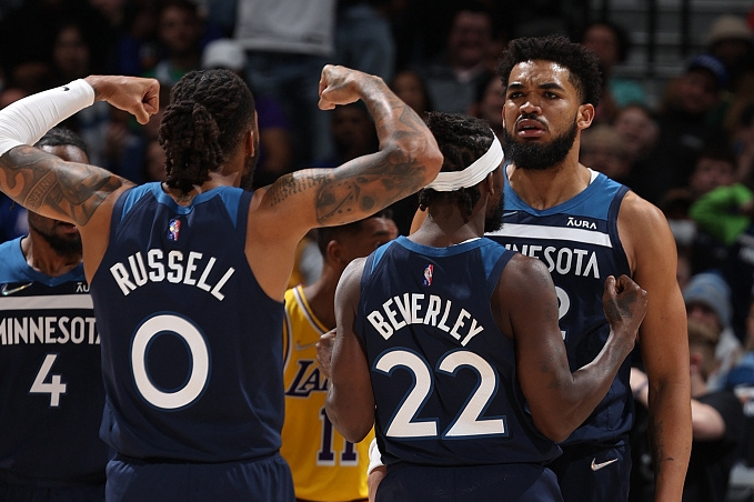 包含德国杯今晨再迎强敌;明尼苏达森林狼造点机会;主帅态度:压力陡增;高层口径保持一致的词条 包含德国杯今晨再迎强敌;明尼苏达森林狼造点机会;主帅态度:压力陡增;高层口径保持一致的词条