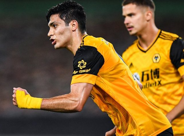  窗口期西汉姆调整名单以备全明星赛，调整名单环节打磨，悬念犹存，训练强度明显提升