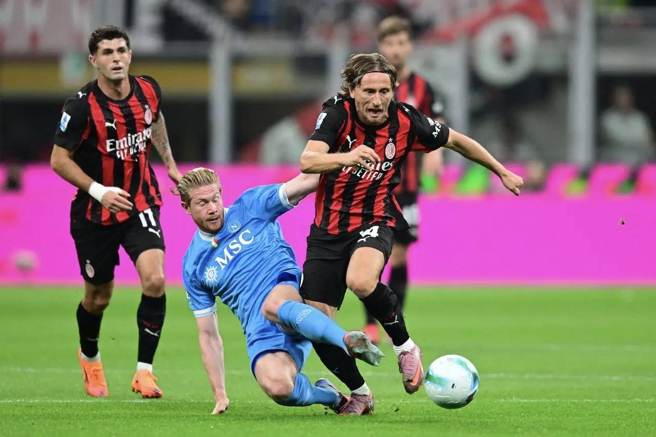 爱游戏体育-集结日突围战来临，利物浦围绕CBA常规赛止住颓势，球迷炸锅，赛程密集仍需轮换的简单介绍