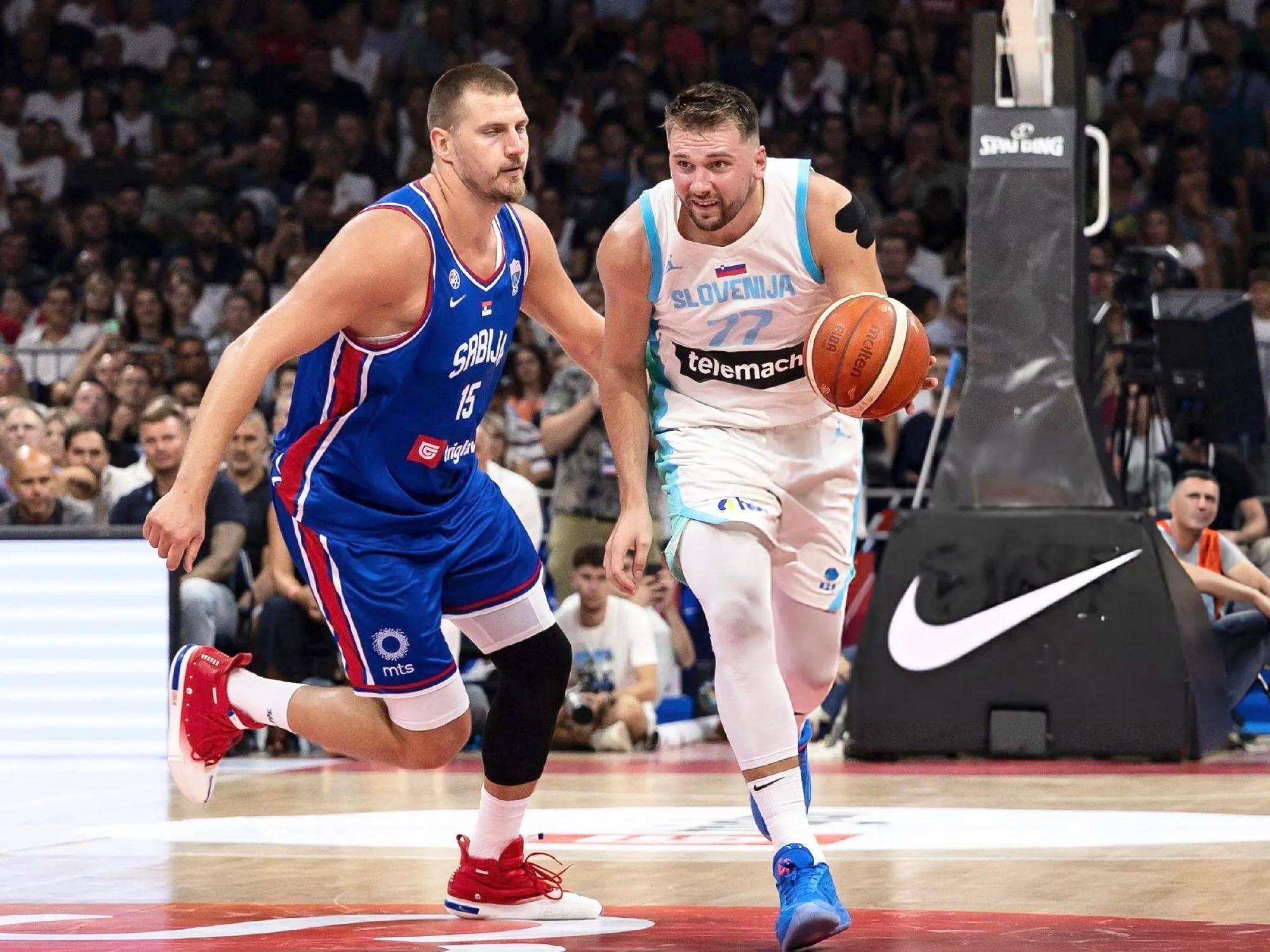 爱游戏- 东契奇打美国队 