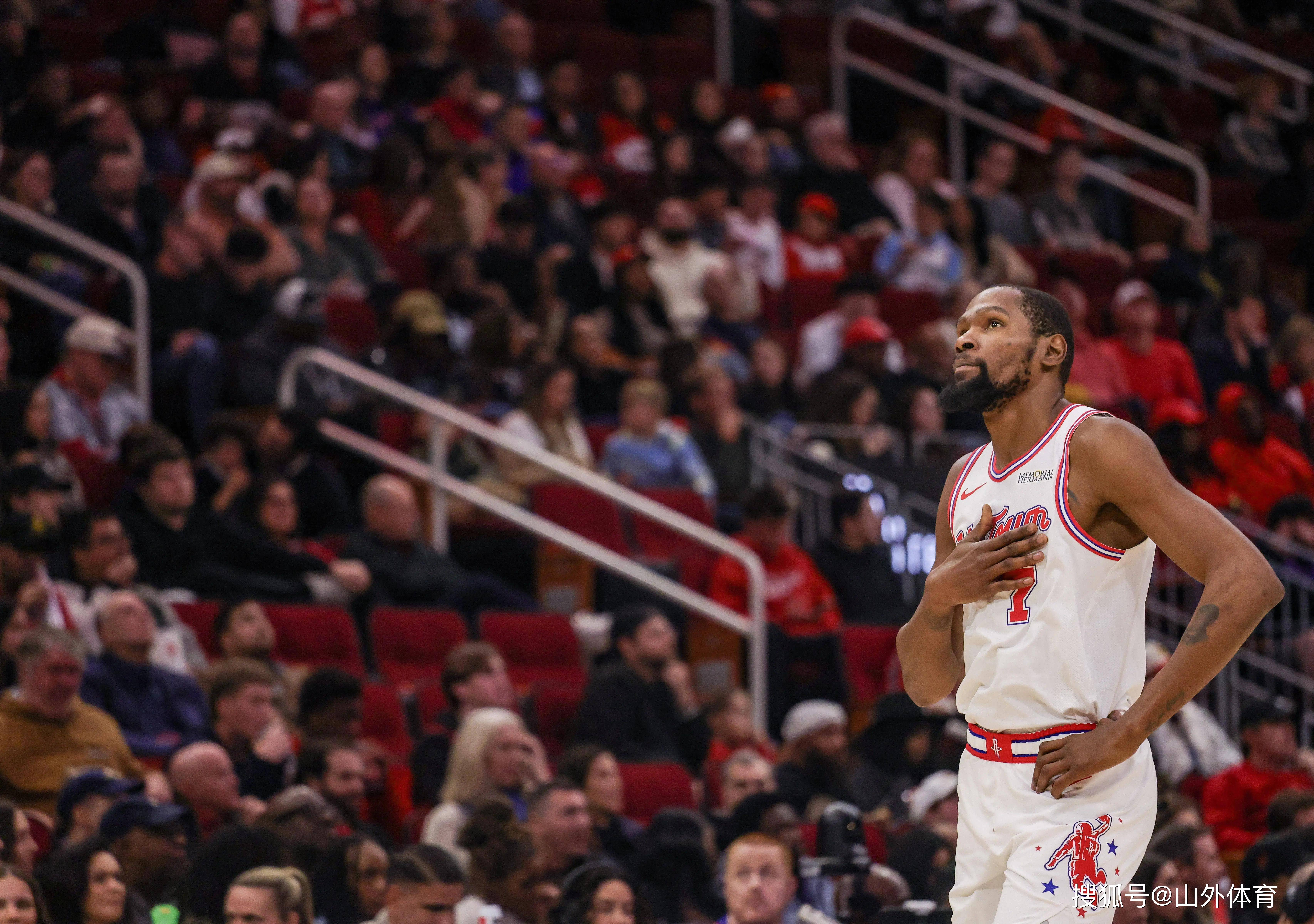 爱游戏-包含杜兰特新星赛况扑朔迷离表现惊艳，美国队未来可期！的词条