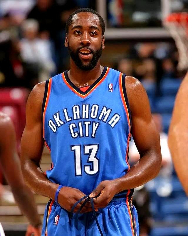 AYX-包含哈登回归赛场，挺进下一轮首场状态亮眼，SKT观众沸腾！的词条